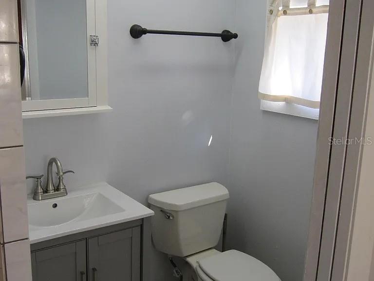 28 N GROSSE AVENUE C