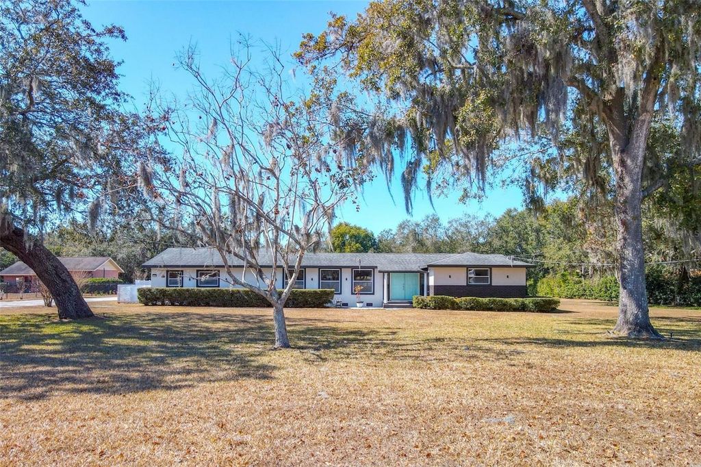 Photo of 1700 S Miller Road, Valrico, FL 33594 (MLS # TB8474577)