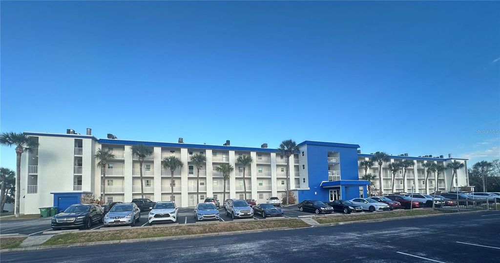 Photo of 3131 S Ridgewood Avenue #1080, Daytona Beach, FL 32119 (MLS # V4947299)