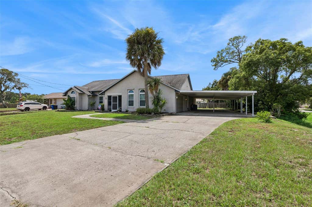 Photo of 2504 Glenwood Drive, Edgewater, FL 32141 (MLS # O6436350)