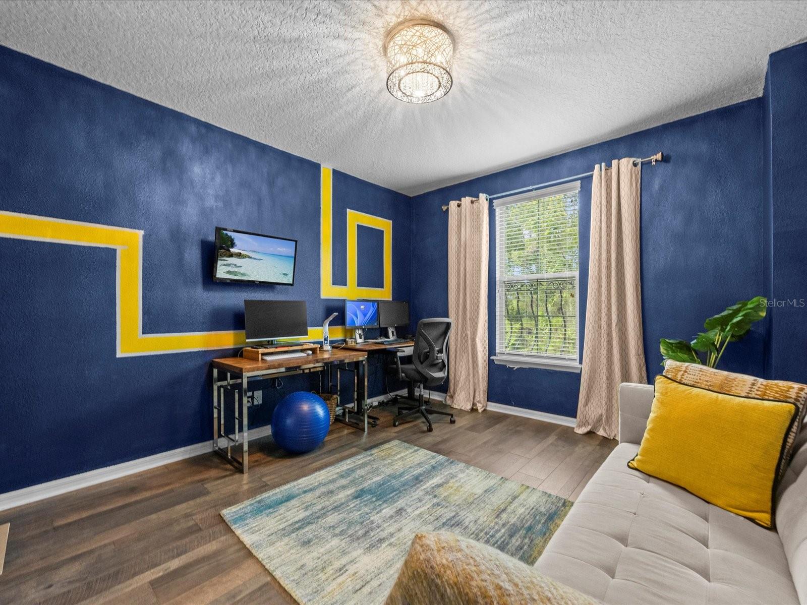 BELLEVUE - Residential