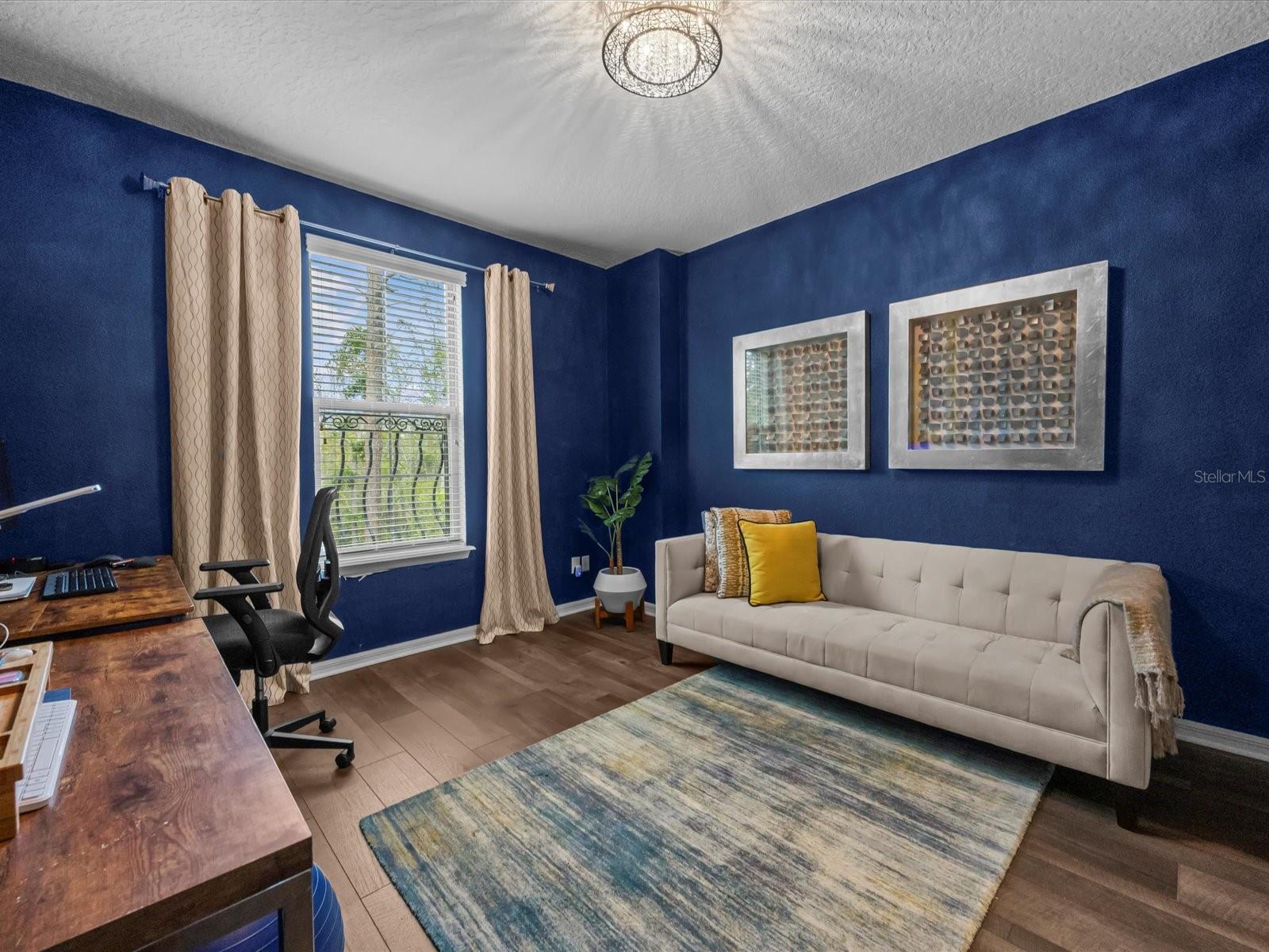 BELLEVUE - Residential