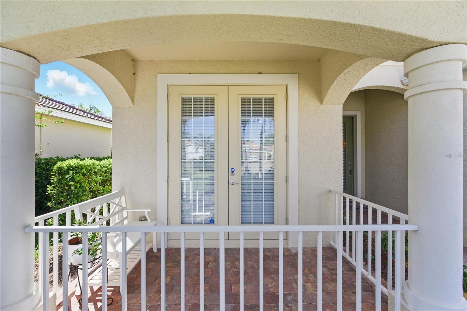 6105 GRANAWAY COURT