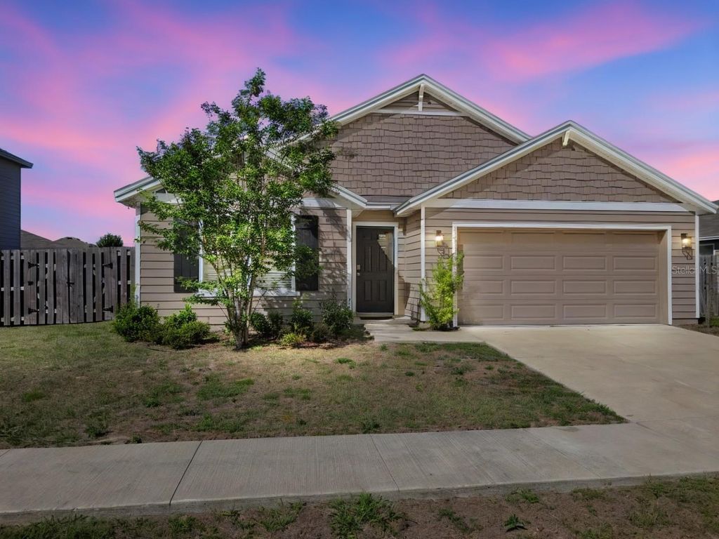 Photo of 19162 NW 164th Road, High Springs, FL 32643 (MLS # GC539933)