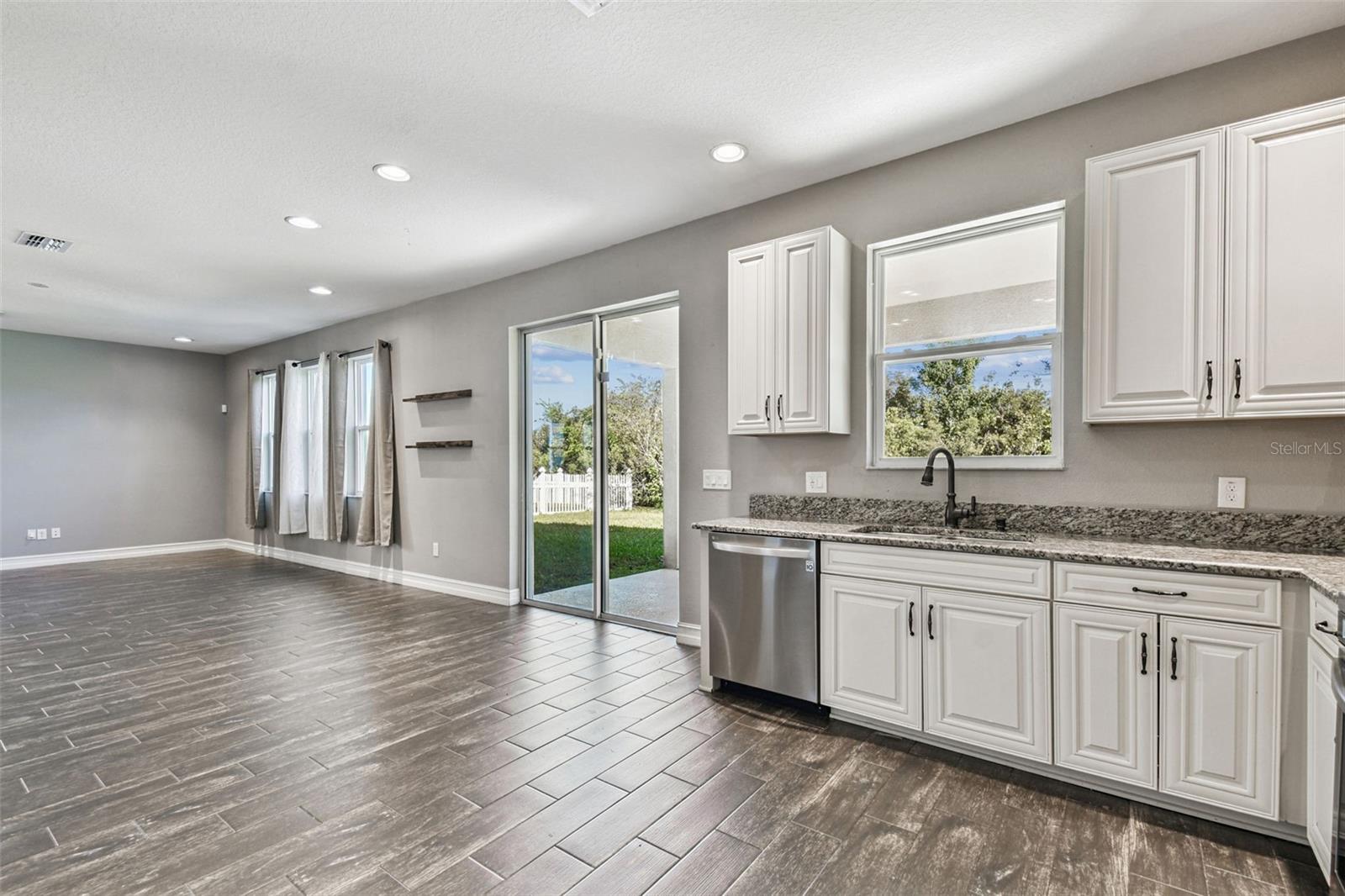 WATERGRASS CDD PH2 - Residential Lease