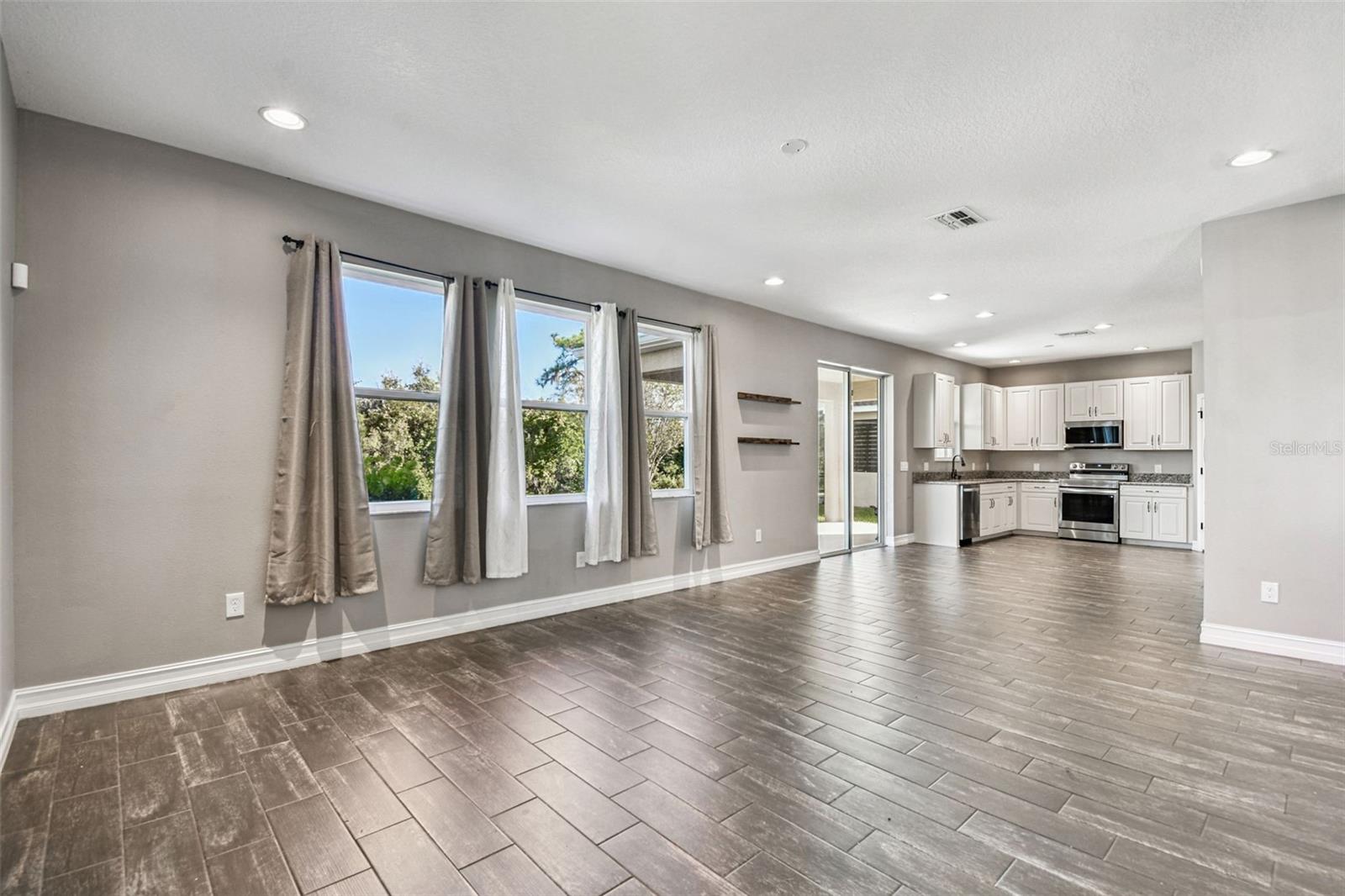 WATERGRASS CDD PH2 - Residential Lease