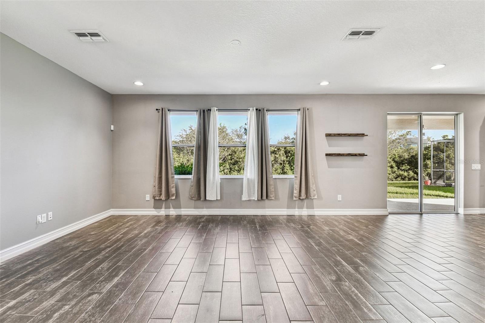 WATERGRASS CDD PH2 - Residential Lease