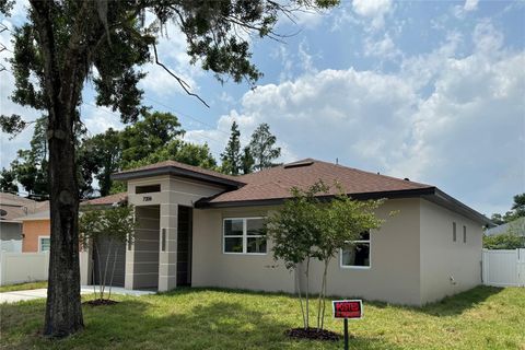 A home in TAMPA