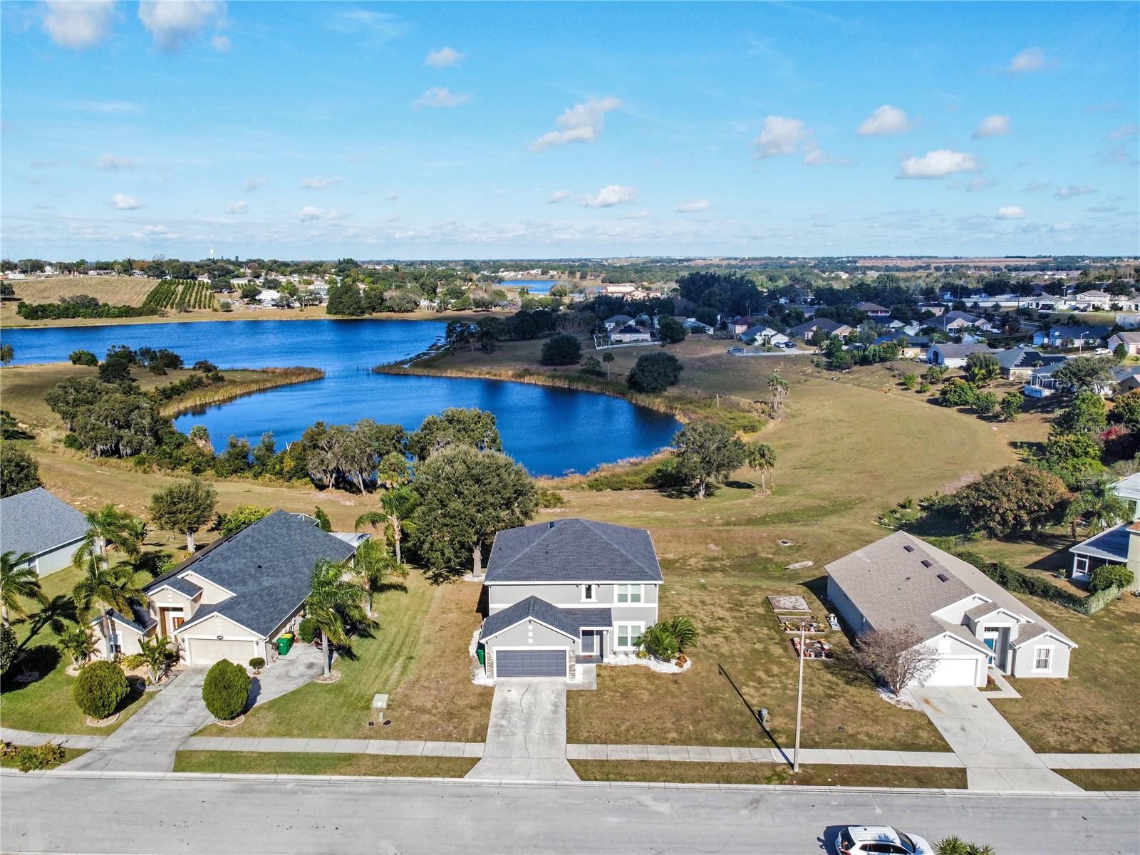 VISTA DEL LAGO PH 01 - Residential Lease