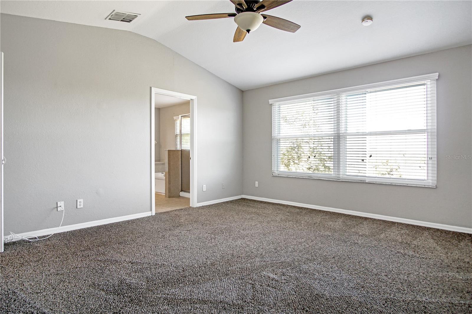 VISTA DEL LAGO PH 01 - Residential Lease