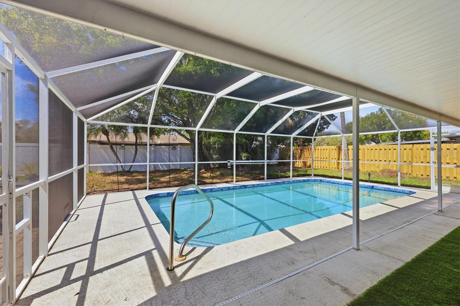 GEORGETOWNE - Residential