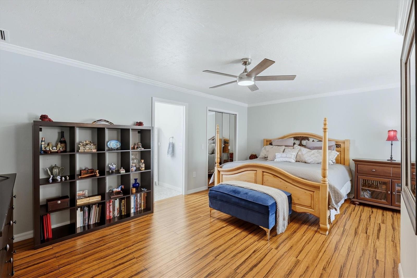 GEORGETOWNE - Residential