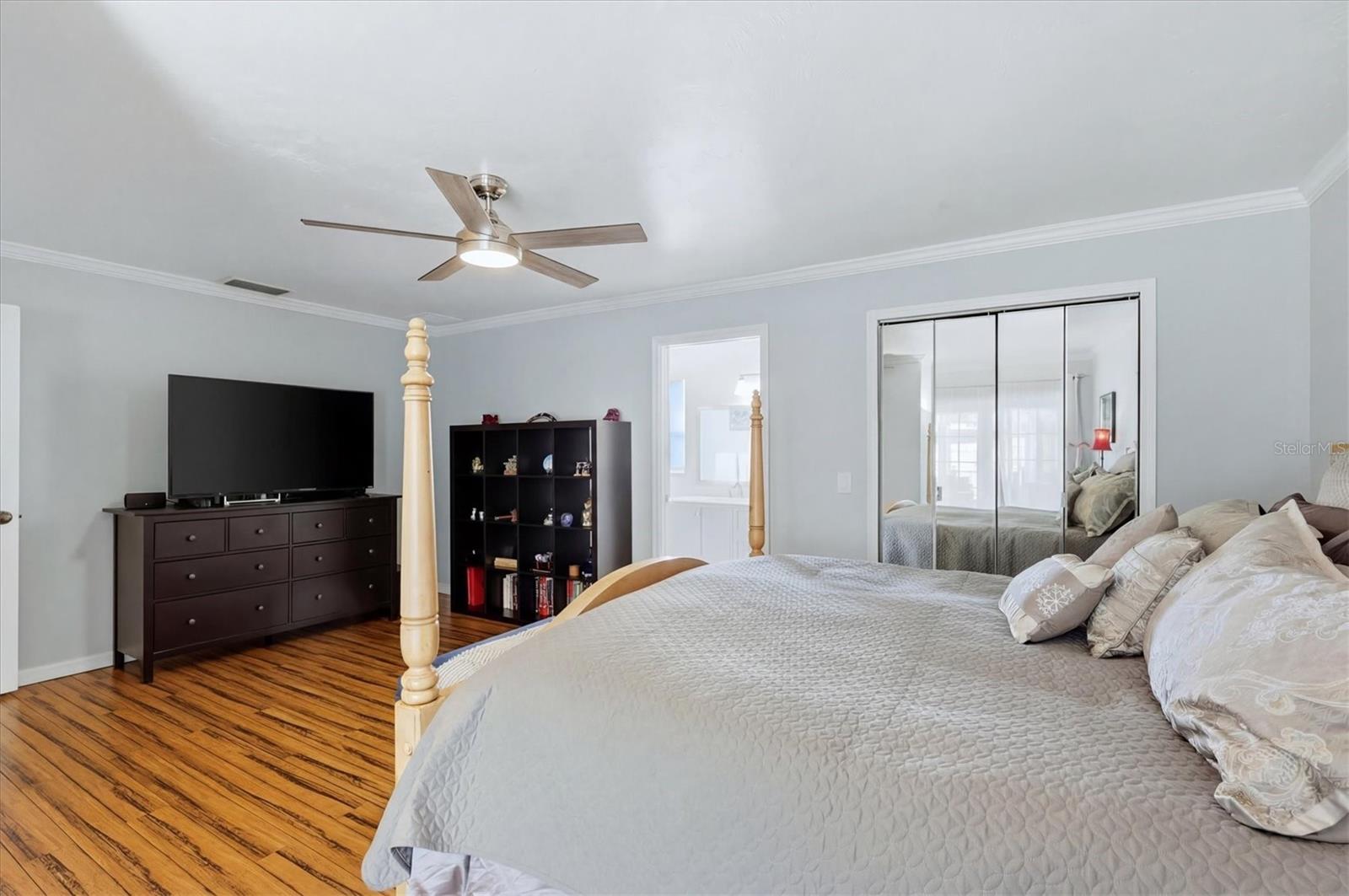 GEORGETOWNE - Residential