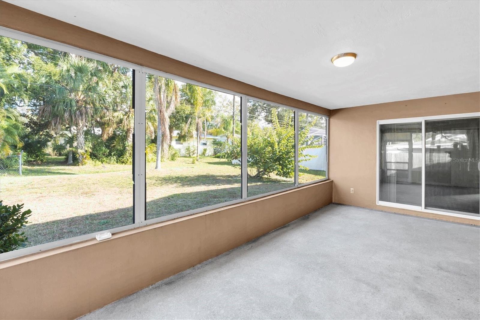 FAIRWAY ESTATES 8TH ADD - Residential