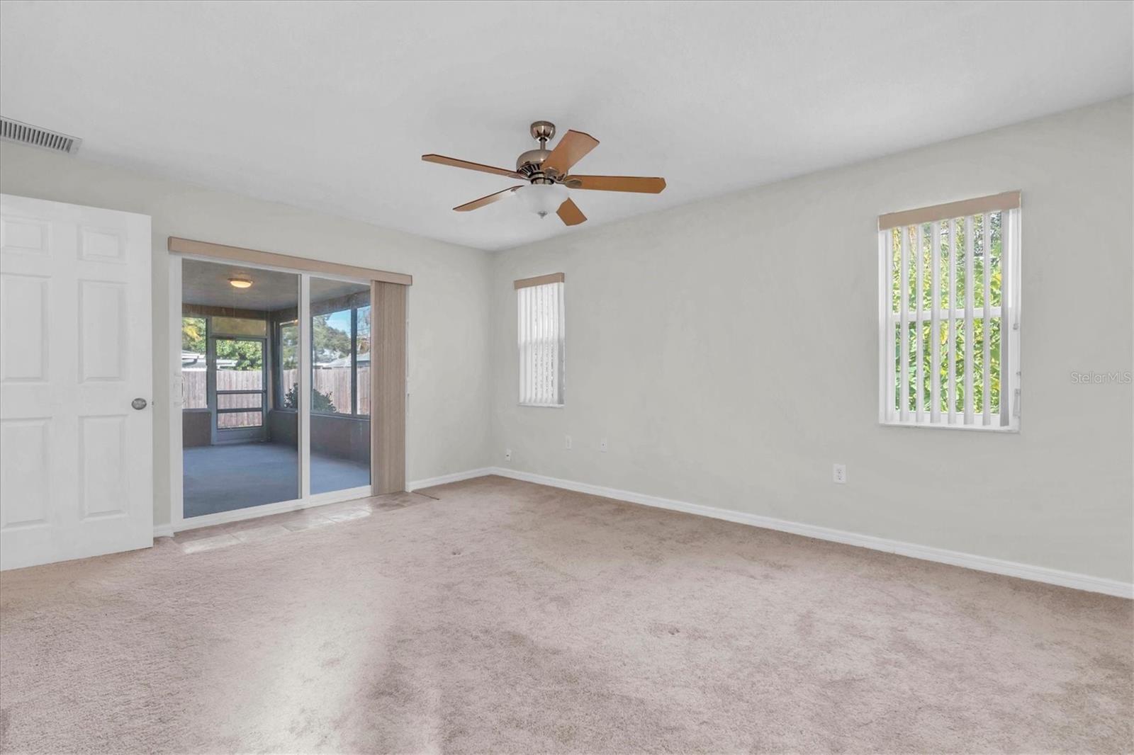 FAIRWAY ESTATES 8TH ADD - Residential