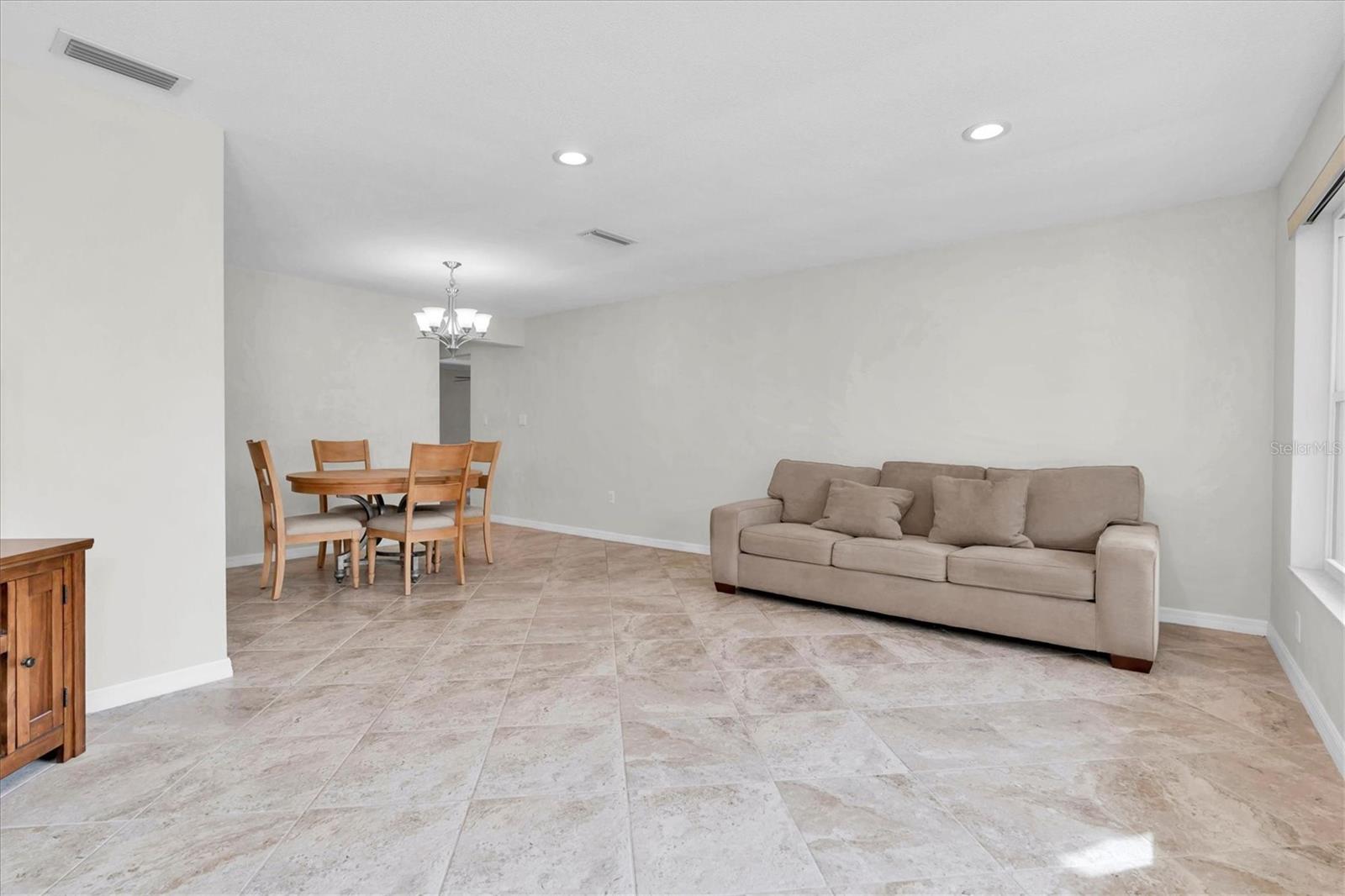 FAIRWAY ESTATES 8TH ADD - Residential