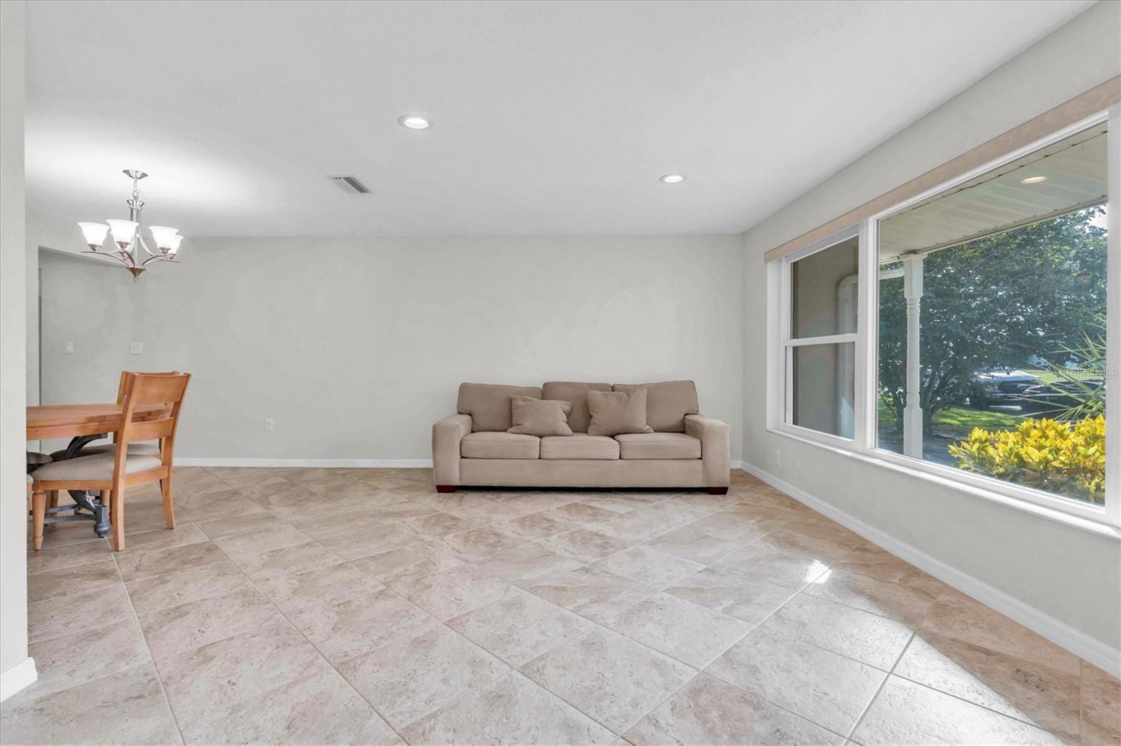 FAIRWAY ESTATES 8TH ADD - Residential