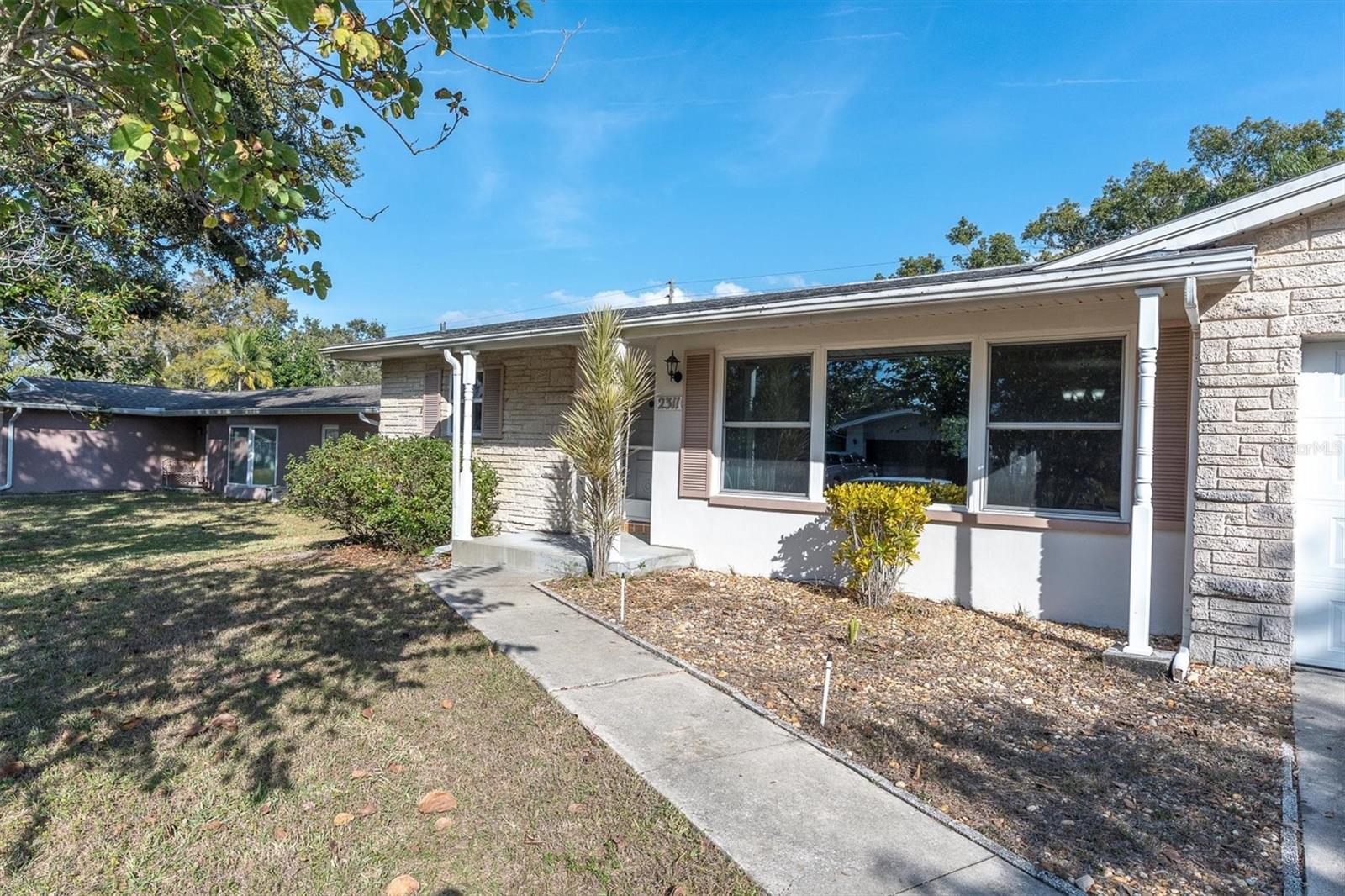 FAIRWAY ESTATES 8TH ADD - Residential