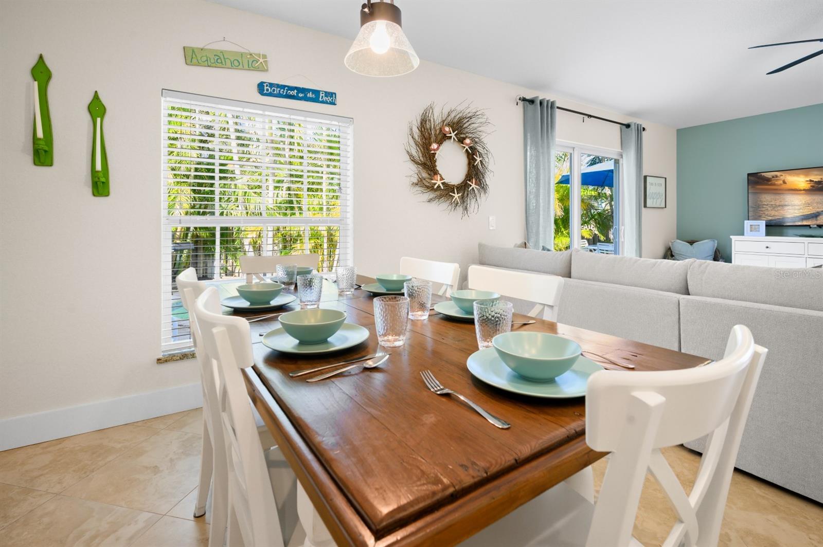 BAREFOOT BUNGALOWS - Residential