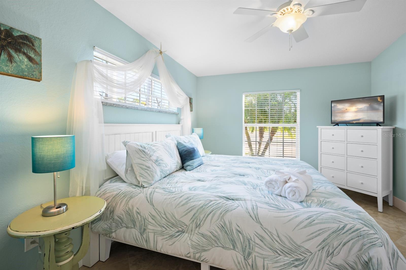 BAREFOOT BUNGALOWS - Residential