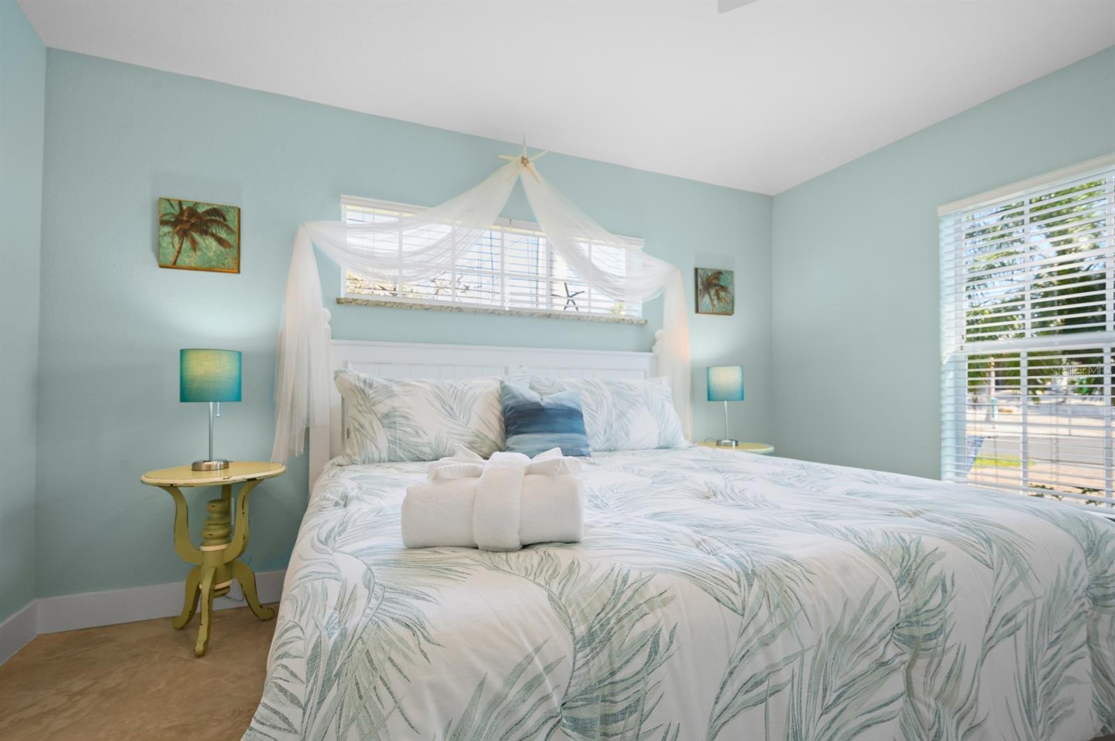 BAREFOOT BUNGALOWS - Residential