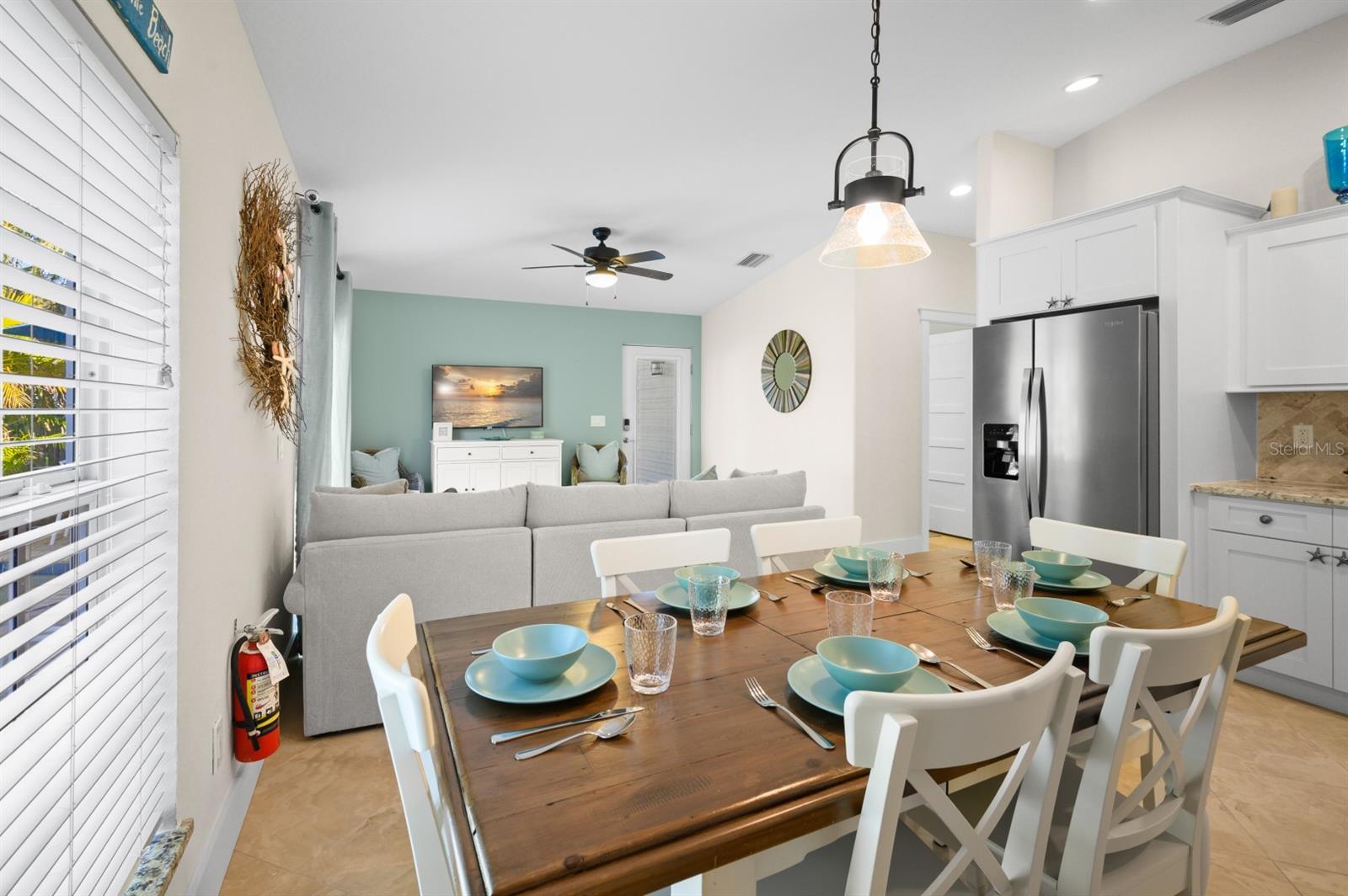 BAREFOOT BUNGALOWS - Residential