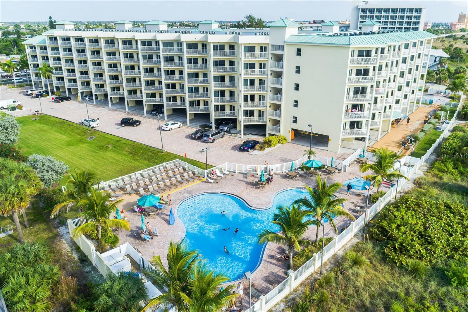 SUNSET VISTAS CONDO HOTEL ON THE GULF - Residential
