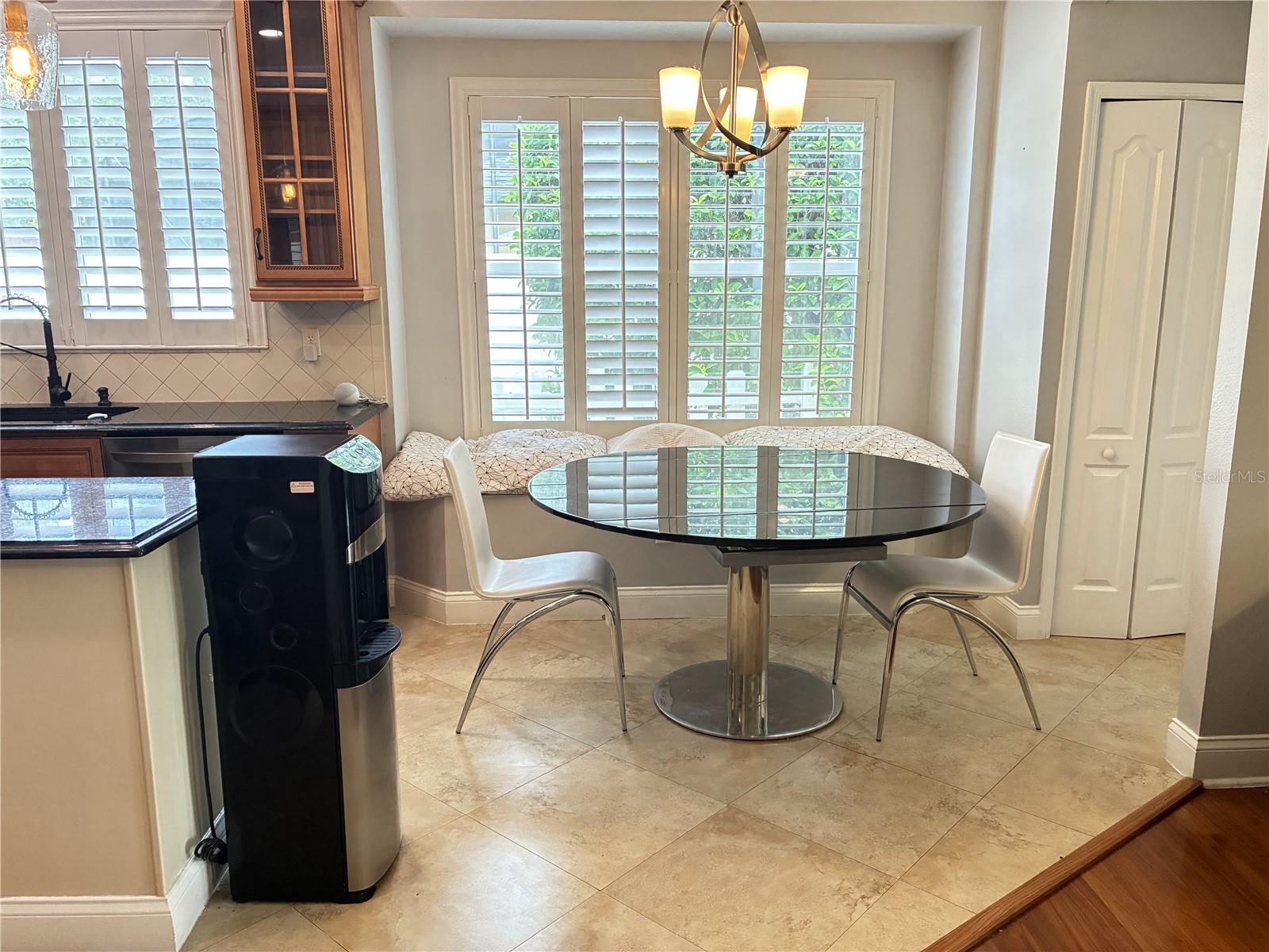 EKANA GREEN - Residential Lease