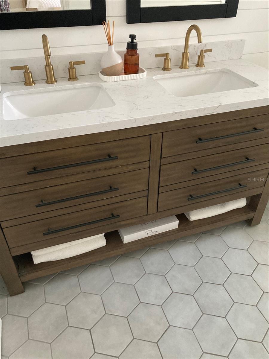 PARK LAKE ESTATES - Residential