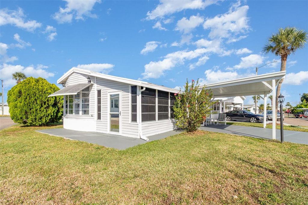 Photo of 9000 Us Highway 192 #412, Clermont, FL 34714 (MLS # O6365190)