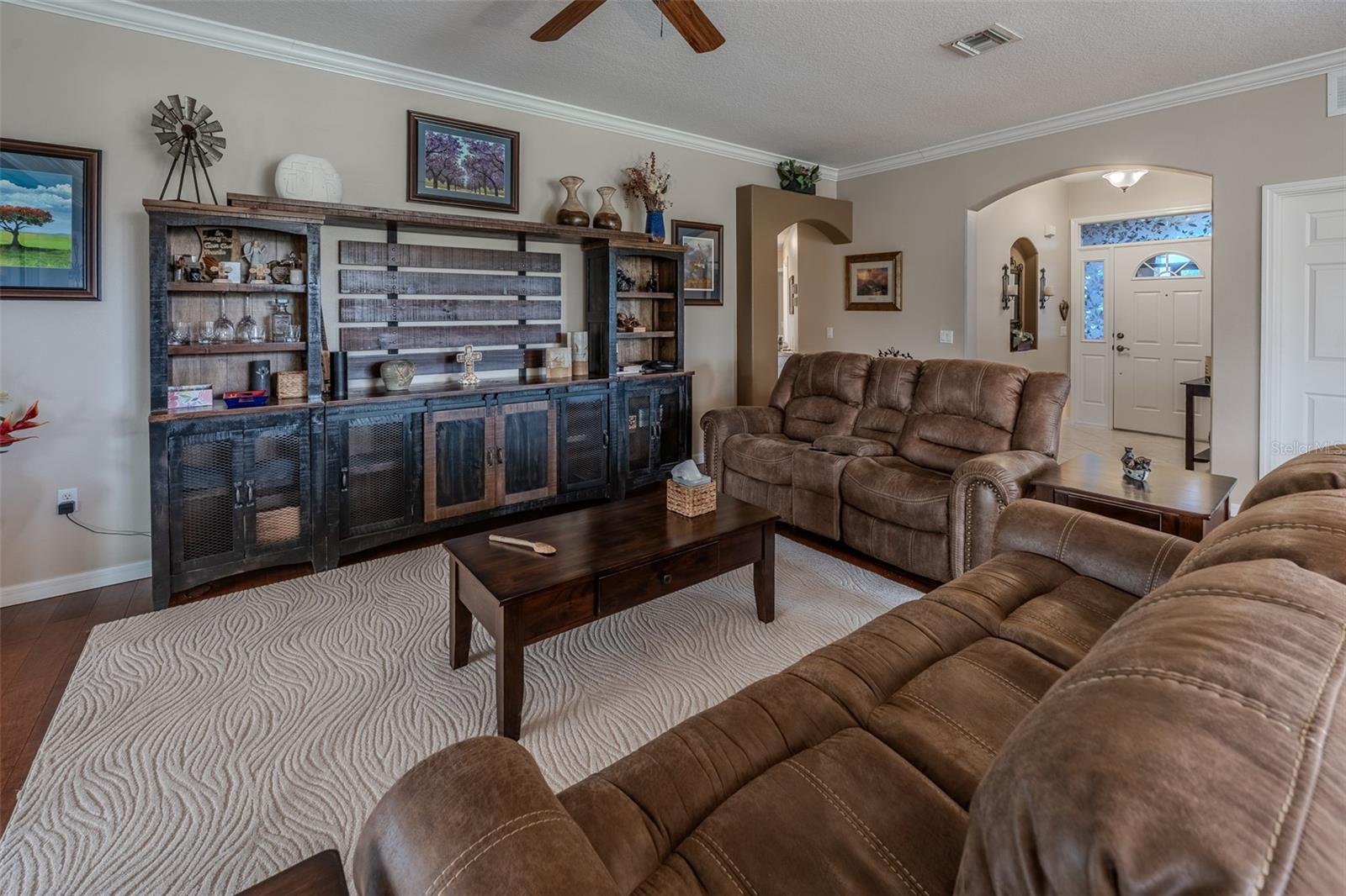 SUMMERGLEN - Residential