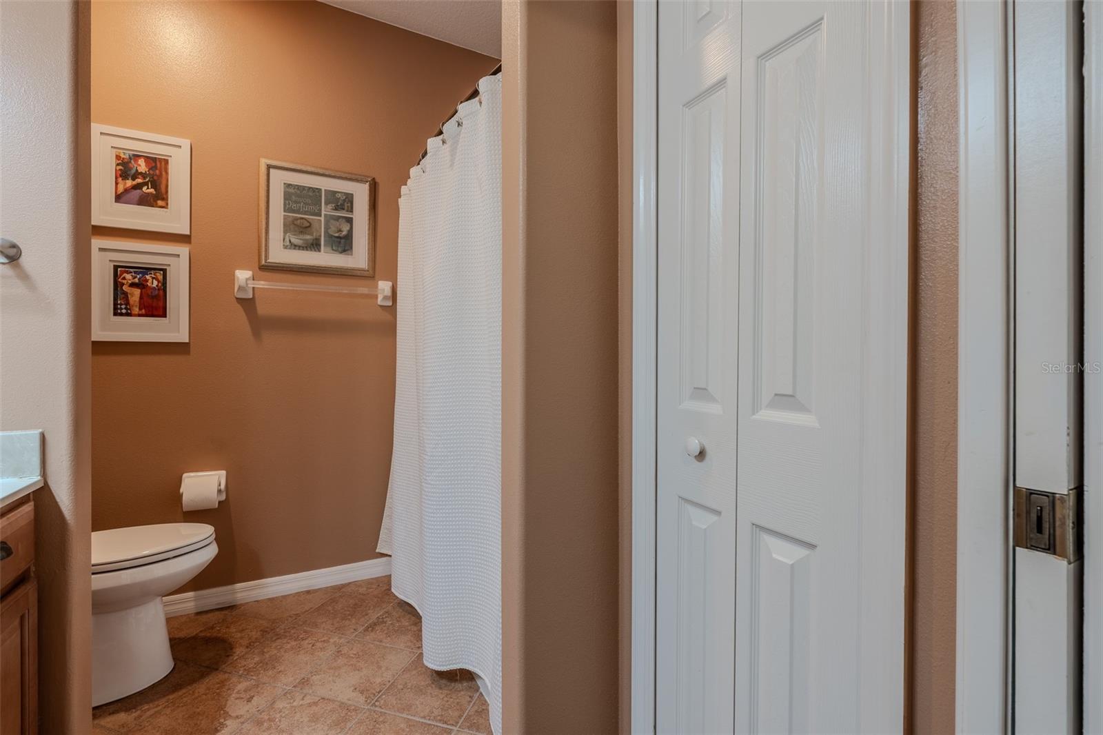 SUMMERGLEN - Residential
