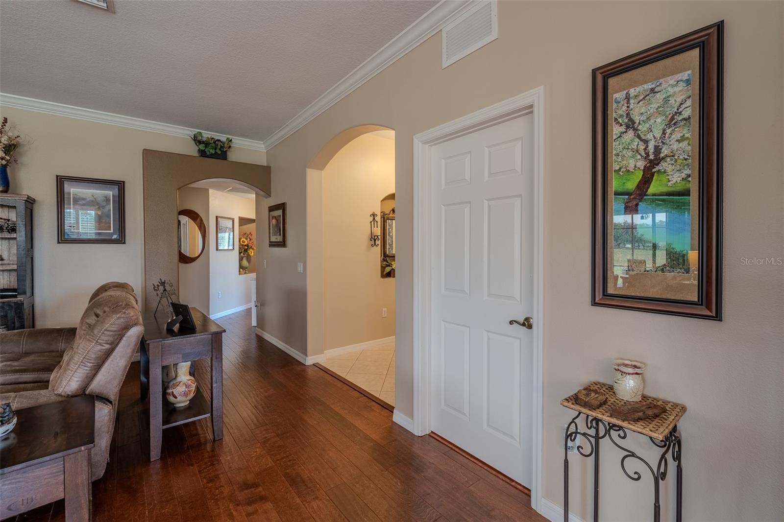 SUMMERGLEN - Residential