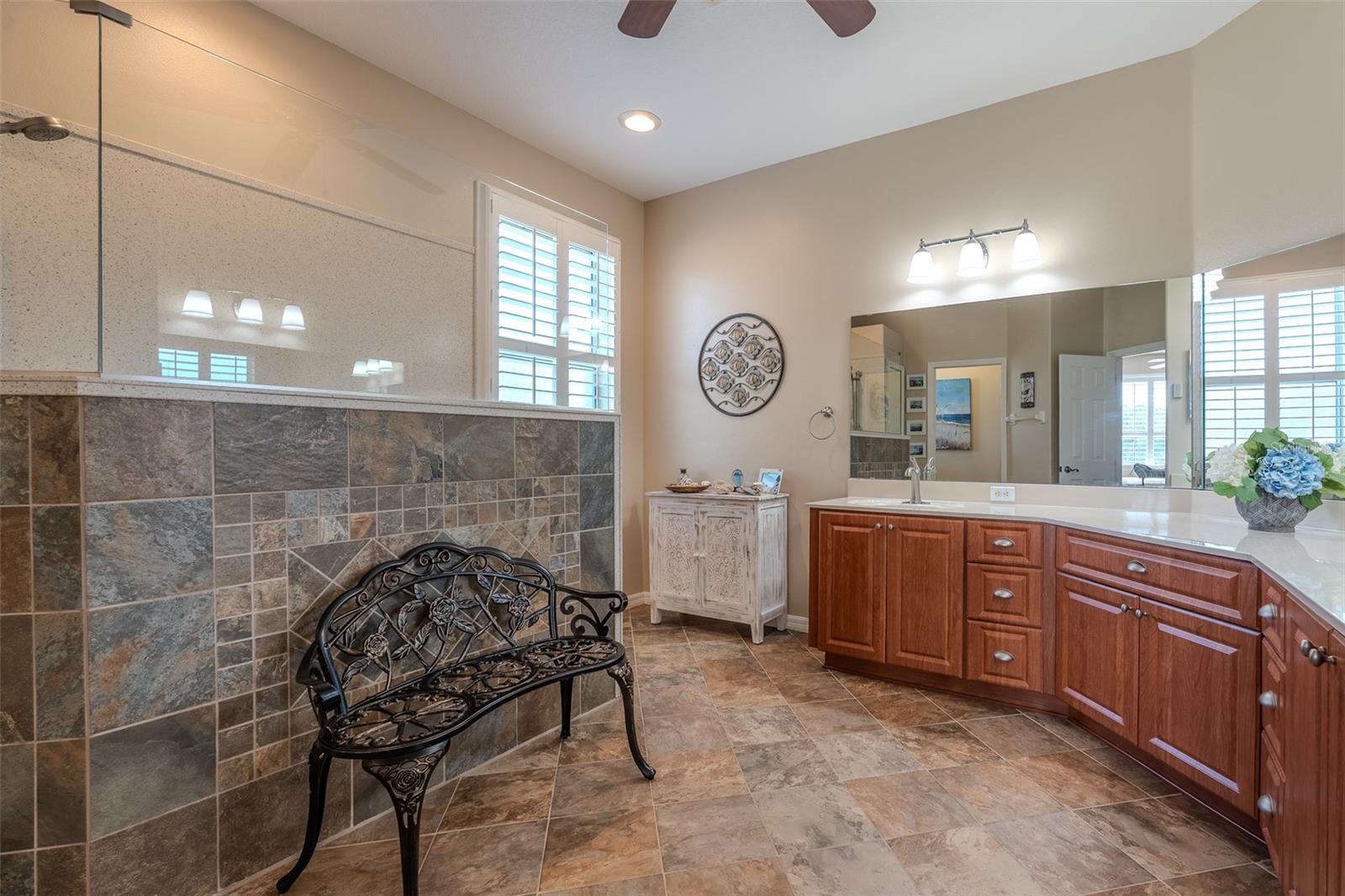 SUMMERGLEN - Residential