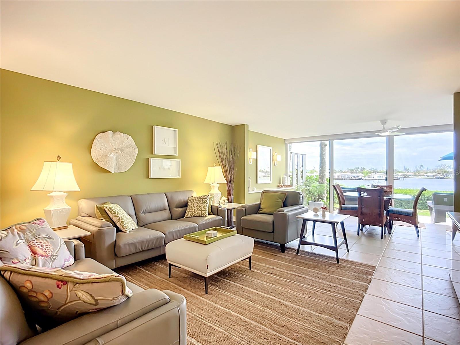 WESTBAY POINT & MOORINGS III - Residential