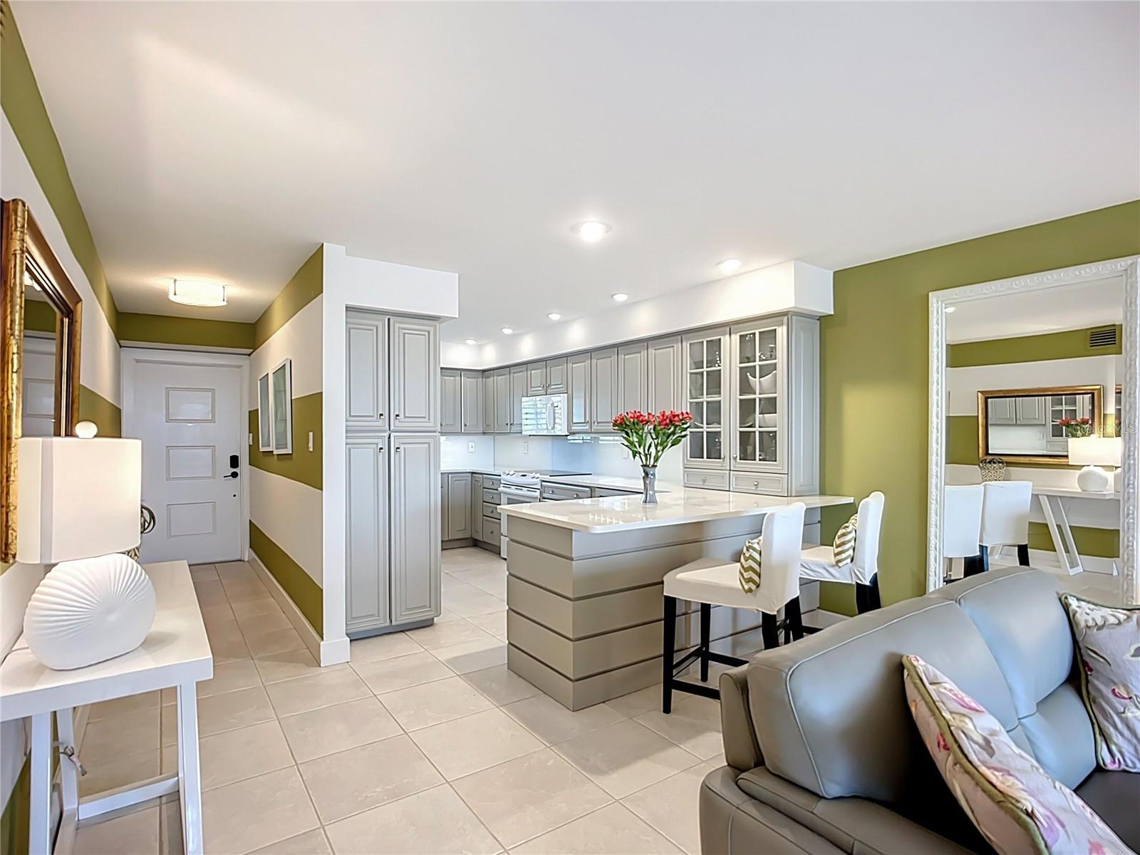 WESTBAY POINT & MOORINGS III - Residential