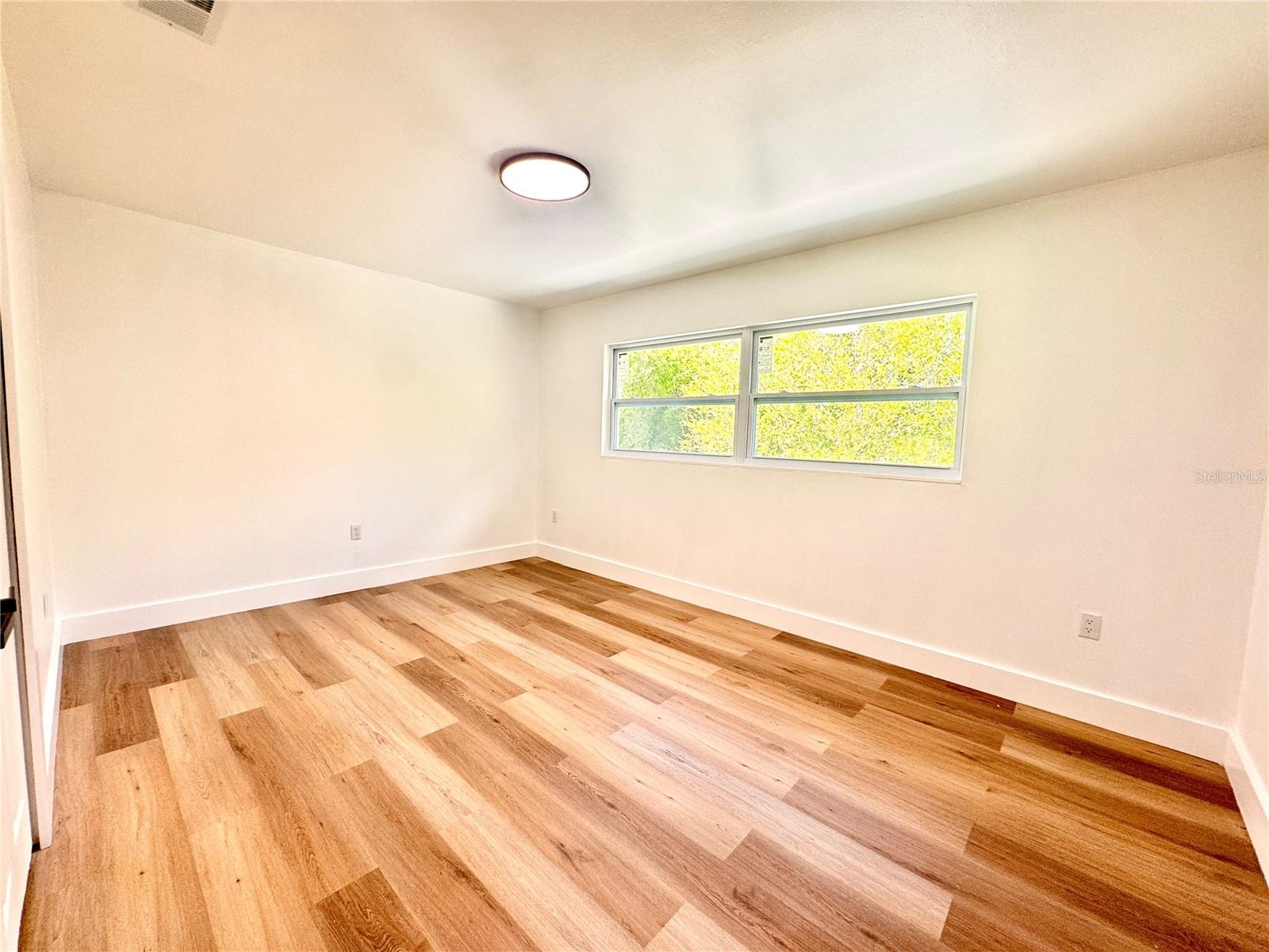 FAIRLAWN MANOR - Residential