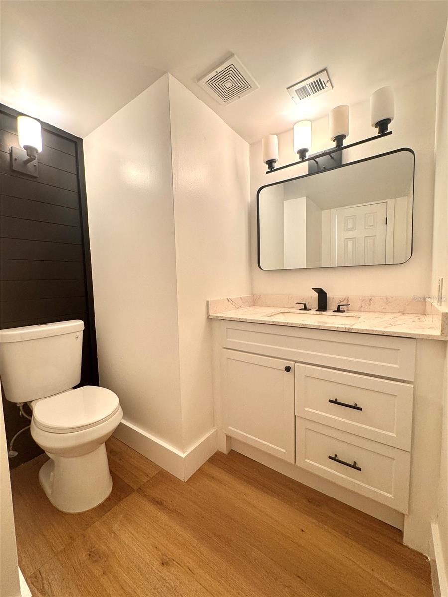 FAIRLAWN MANOR - Residential