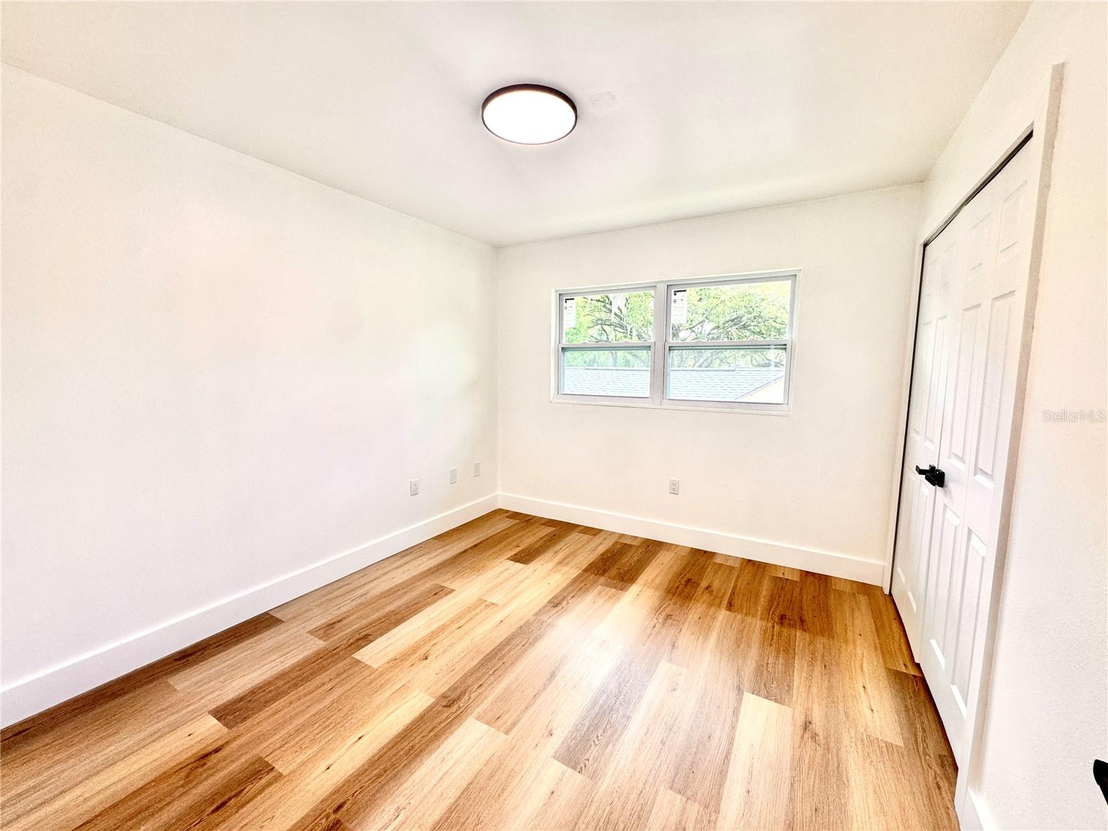 FAIRLAWN MANOR - Residential