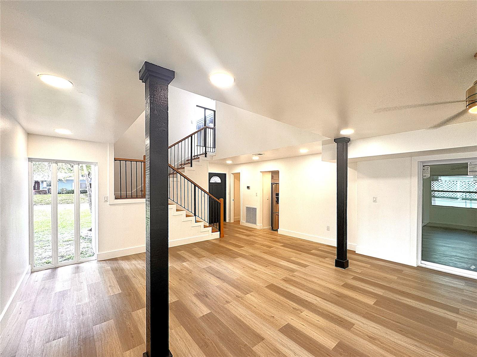 FAIRLAWN MANOR - Residential