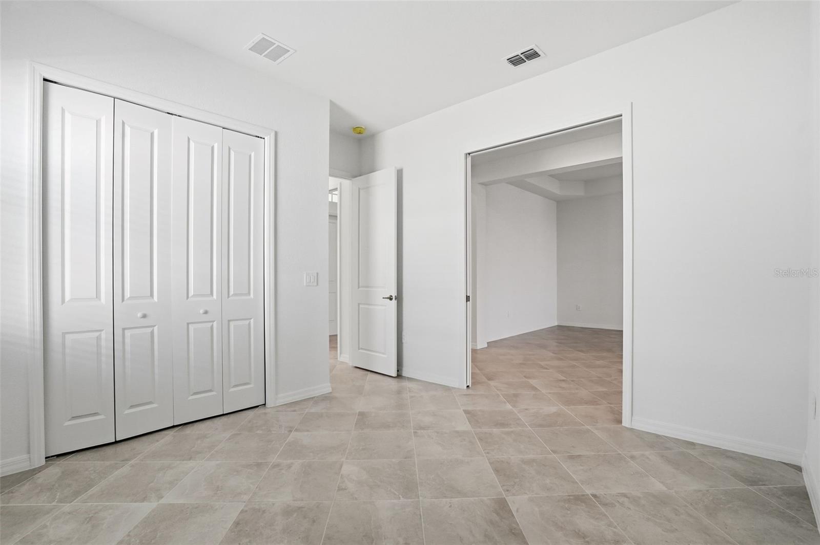 WELLEN PARK GOLF & COUNTRY CLUB - Residential
