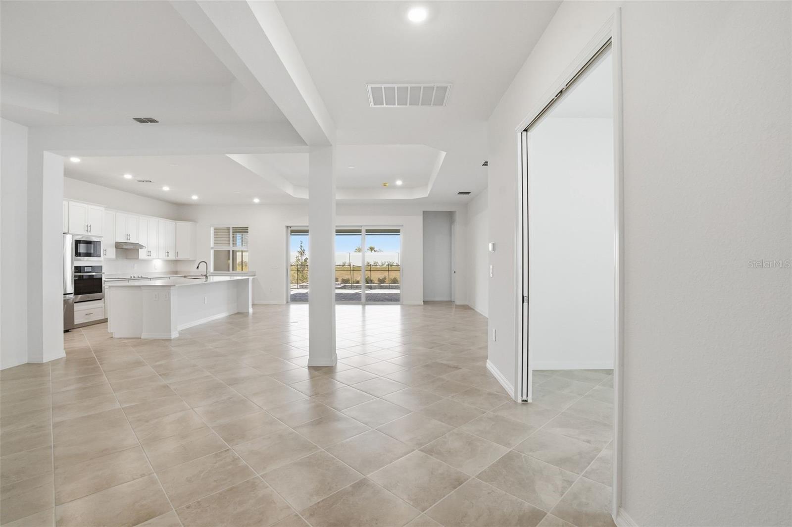 WELLEN PARK GOLF & COUNTRY CLUB - Residential