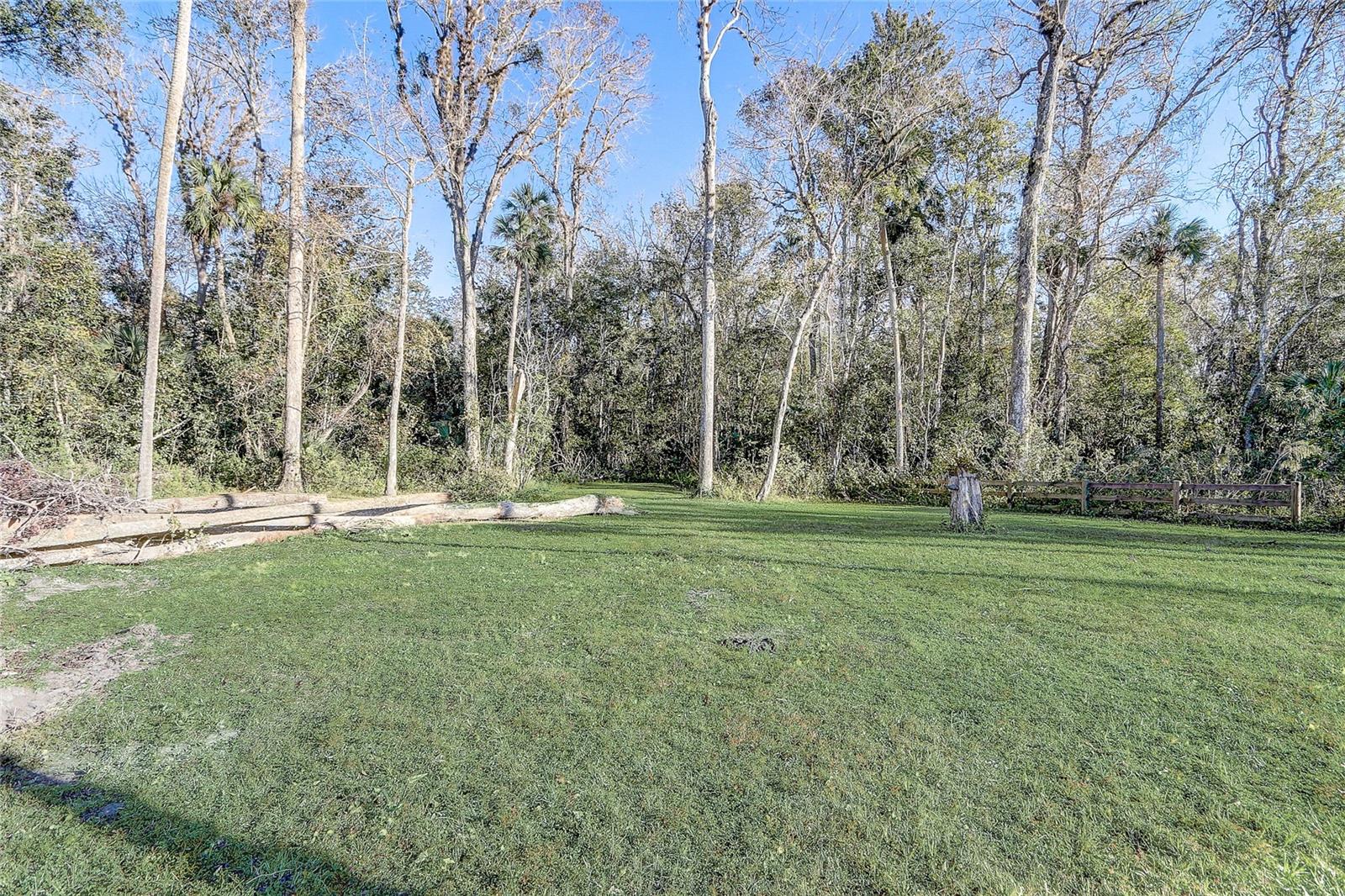 MULBERRY ACRES - Land