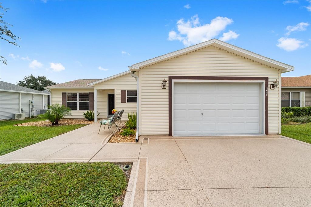 Photo of 3288 Oakdale Place, The Villages, FL 32162 (MLS # G5103667)