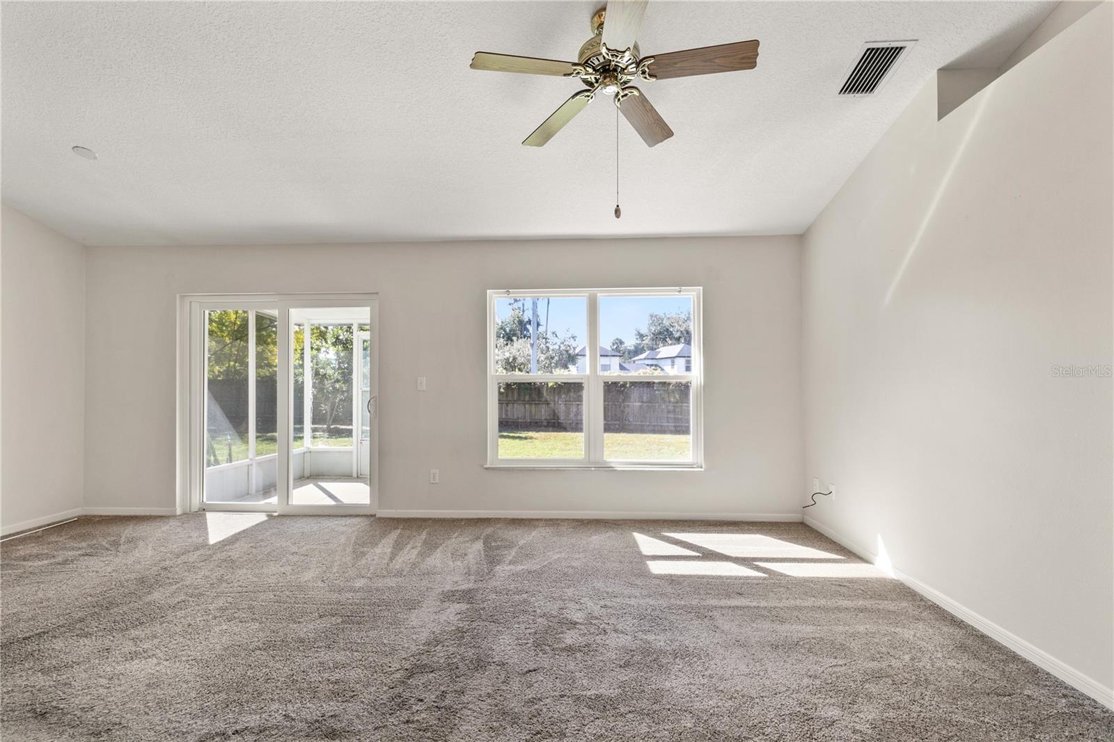 EUSTIS LAKE YALE LANDING ADD 01 TR A & B - Residential