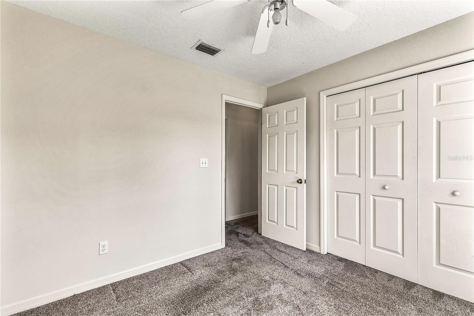 EUSTIS LAKE YALE LANDING ADD 01 TR A & B - Residential