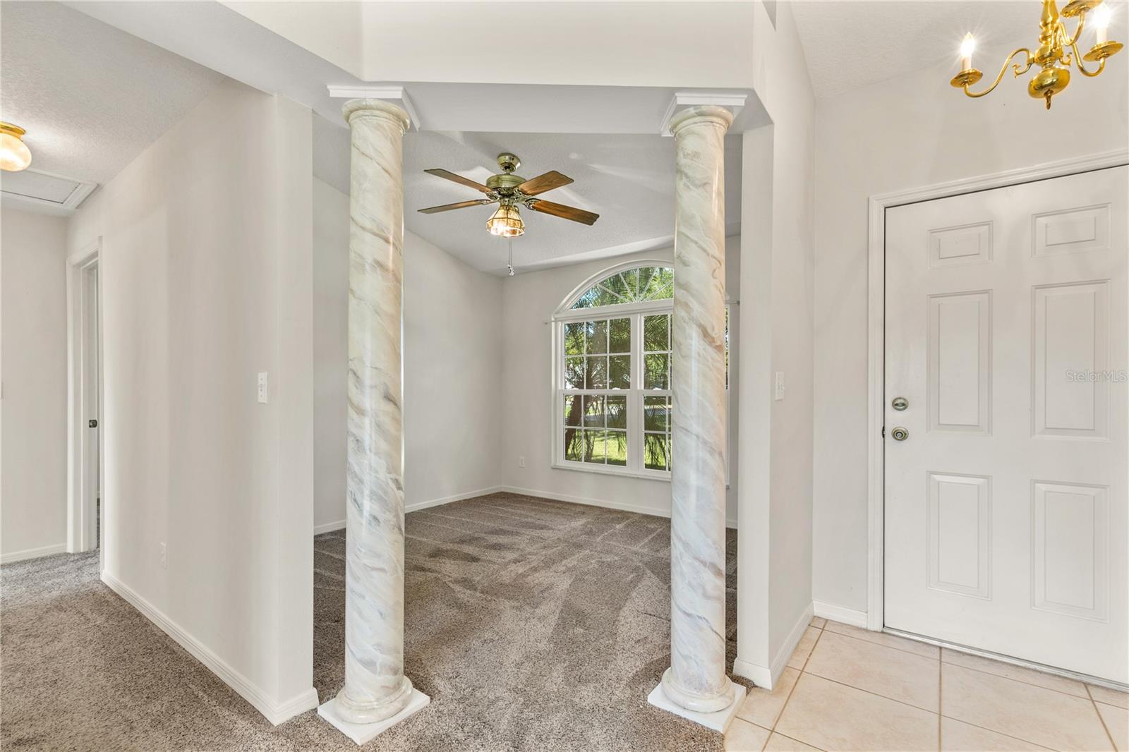 EUSTIS LAKE YALE LANDING ADD 01 TR A & B - Residential