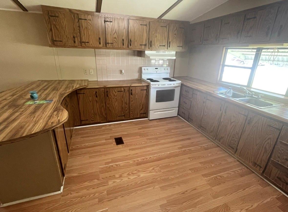 PINE GROVE PARK - Residential