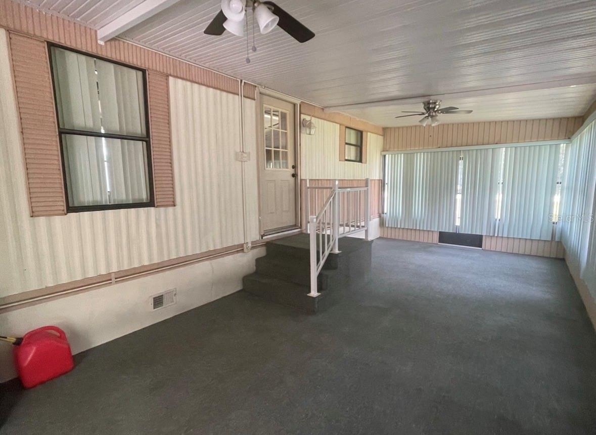 PINE GROVE PARK - Residential