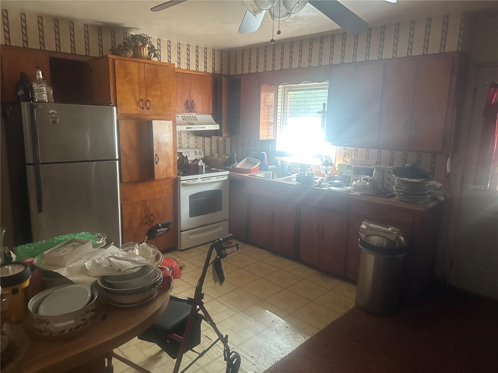 1201 N GALLOWAY ROAD